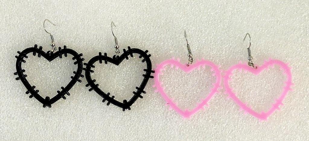 ВСЯКАЯ ВСЯЧИНА   СЕРЬГИ  СЕРДЦЕ 2 пары  ( 130 )