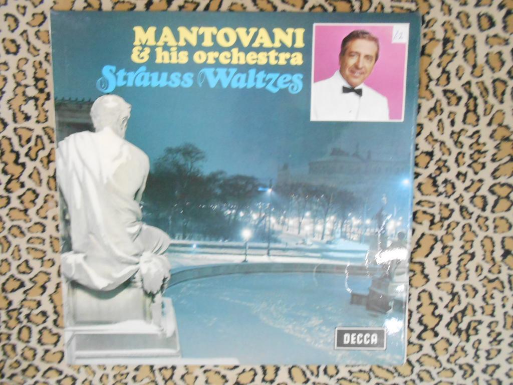 LP Mantovani & His Orchestra – Strauss Waltzes