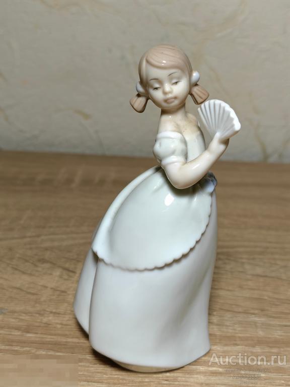 Девочка с веером Италия фарфор Европа