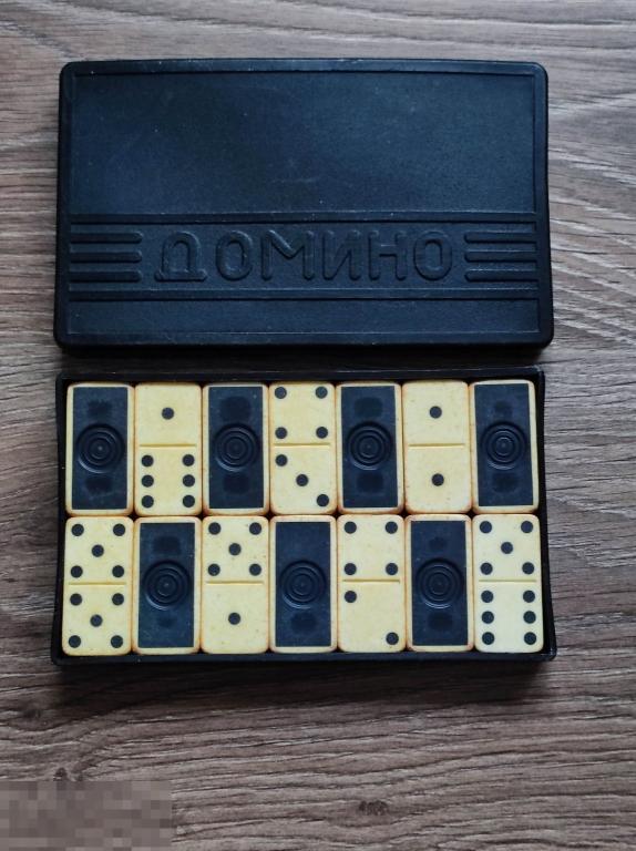 Домино дорожное  СССР  Советское РЕДКОЕ  винтажное КАРБОЛИТ  ДЭ  игра настольная
