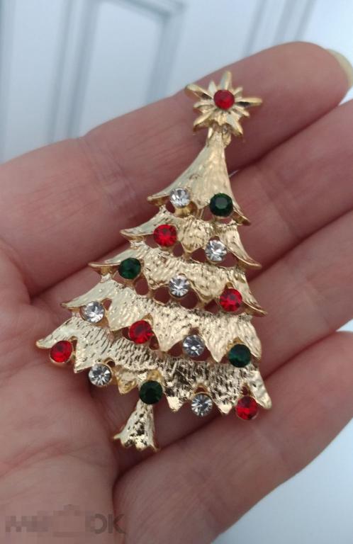 БОЛЬШАЯ РАСПРОДАЖА *** СТИЛЬНАЯ брошь ЕЛОЧКА*** !!!! доставка 350 руб