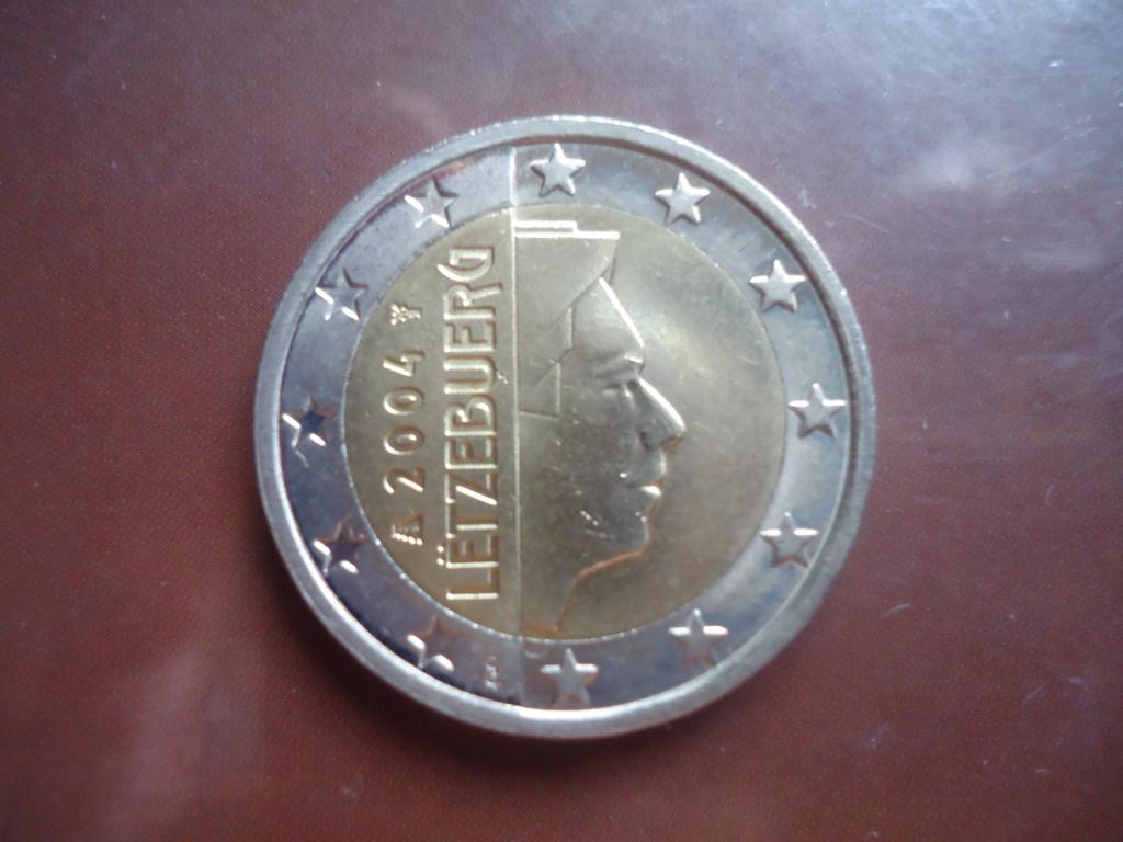 2004 г.  Люксембург  2 евро.  из оборота.