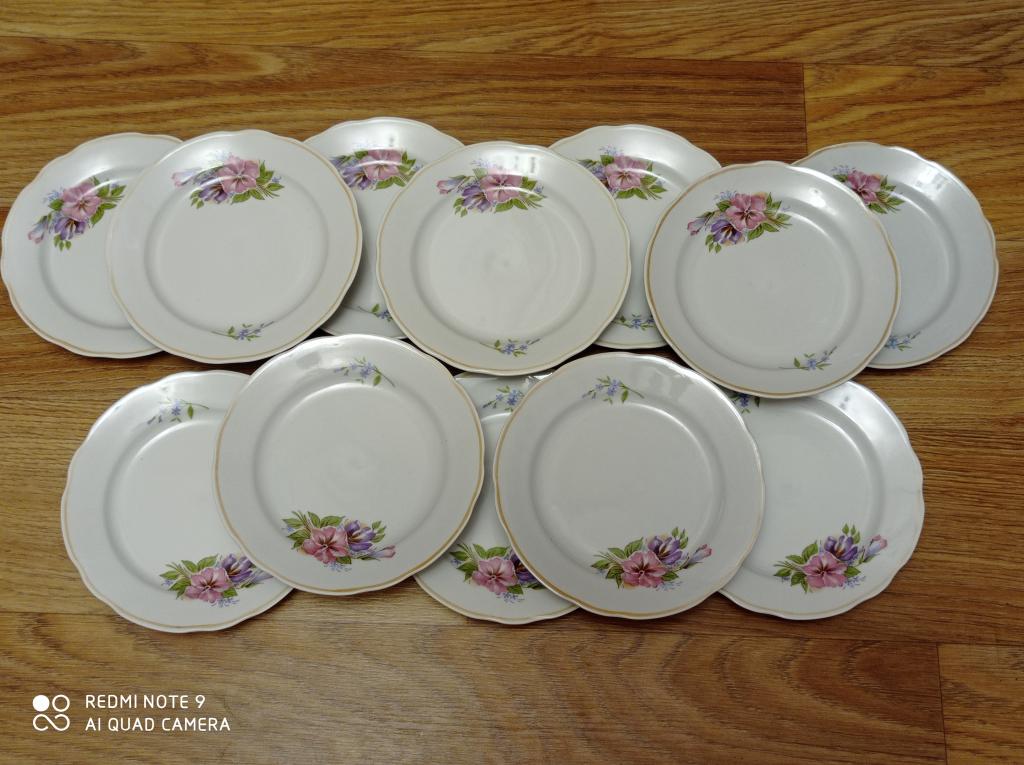 12 десертных тарелок Дулево 2000-2005 гг