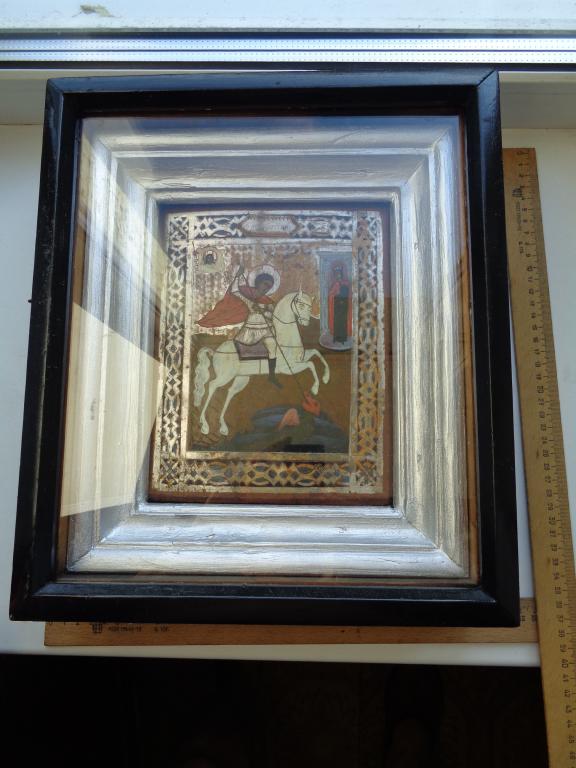 Икона Св.Георгий,до 1917 года,по серебру,в киоте.