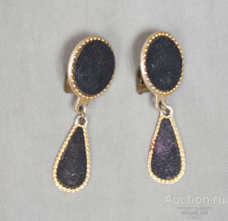Клипсы золотистые с чёрными бархатными вставками, размер 1,5х3 см   (74)