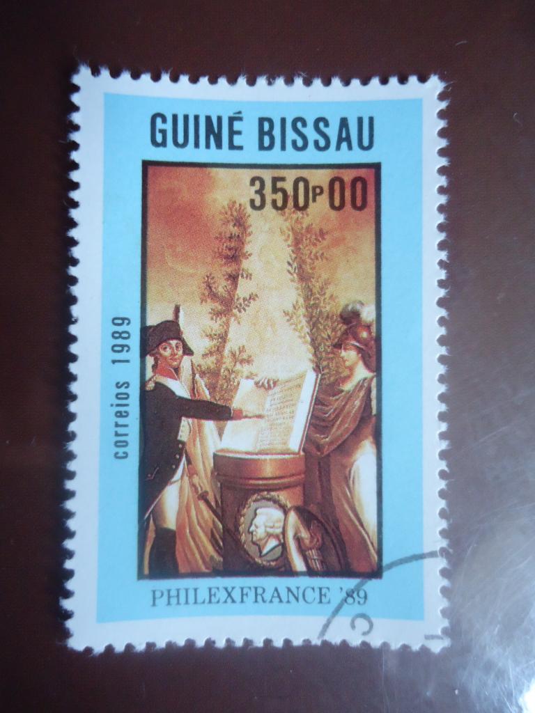 1989 г.  Буркина-Фасо.  гаш. с клеем.