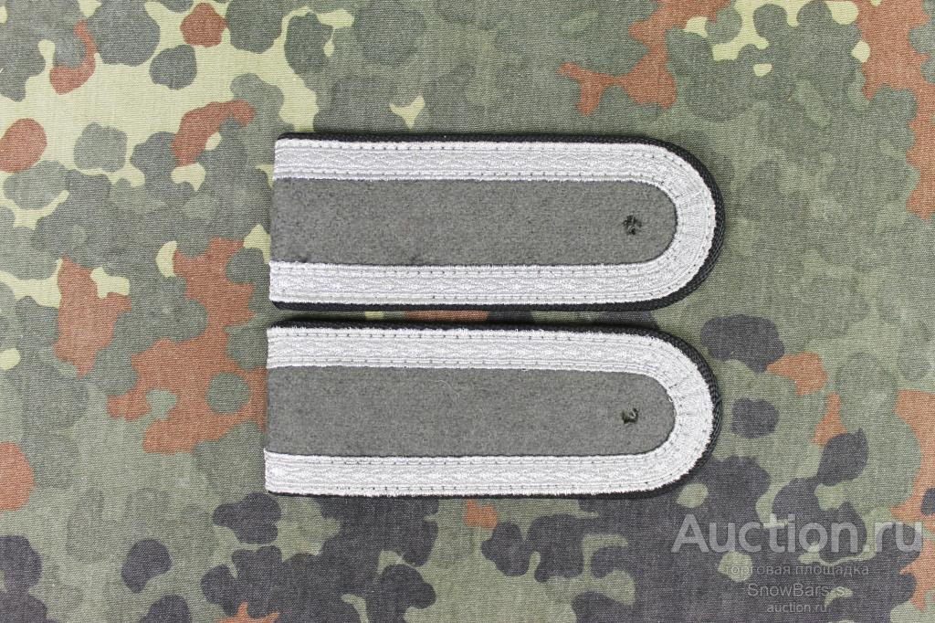 Погоны унтер-офицера с кантом черного цвета. ГДР