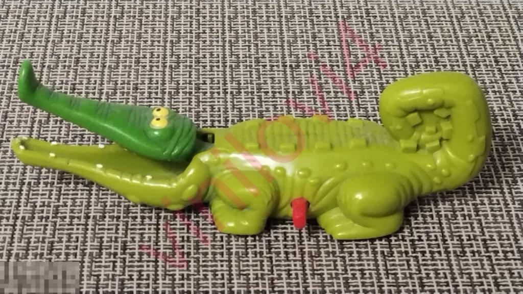 Игрушка из McDonald's (Питер Пен, заводной крокодил) 2001г.