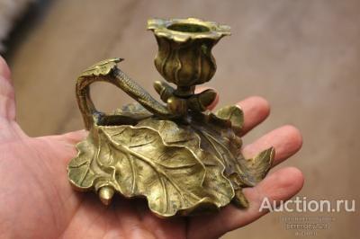 Подсвечник старинный , ночник . Дубовые листья , жёлуди .  Бронза .