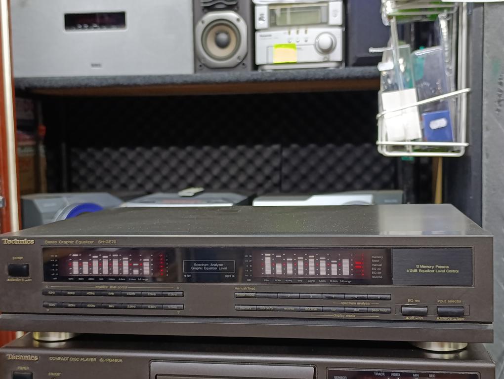 Эквaлайзеp - аналайзер Tеchnics SН-GЕ70