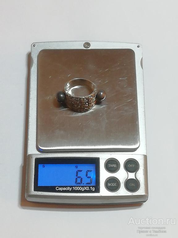 Кольцо серебро (около 6,5 гр., размер 17,5)