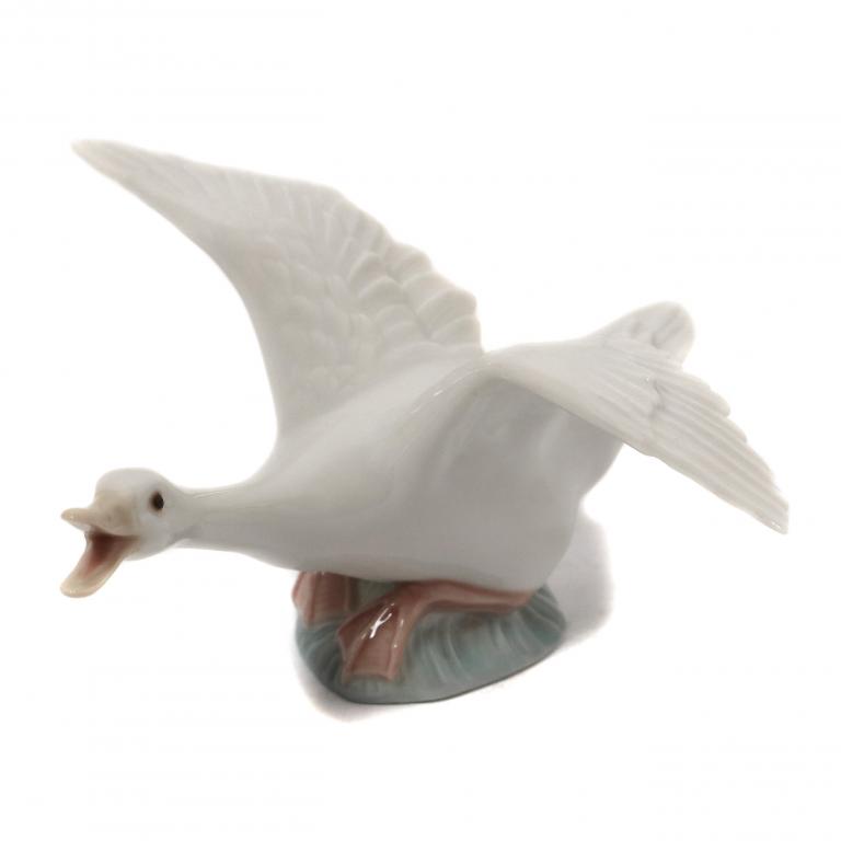 Фарфоровая фигура "Бегущая утка". Lladro
