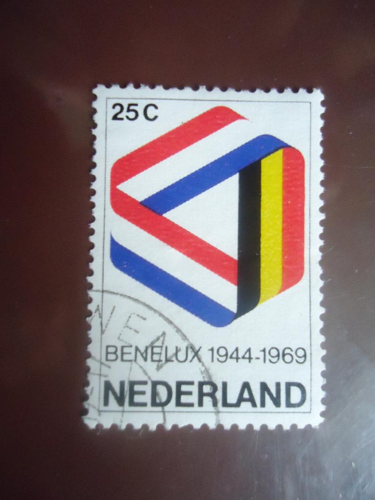 1969 г.  Нидерланды   гаш. без клея.