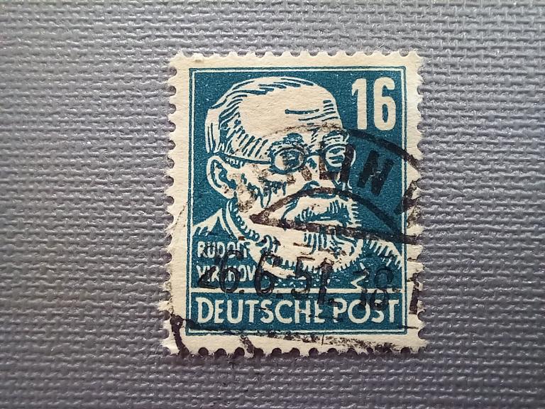 МАРКА. ГЕРМАНИЯ. ОККУПАЦИЯ. РУДОЛЬФ ВИРХОВ. 1951.