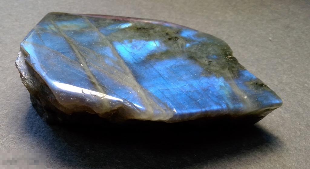 Лабрадор Лабрадорит пресс-папье 300 грамм