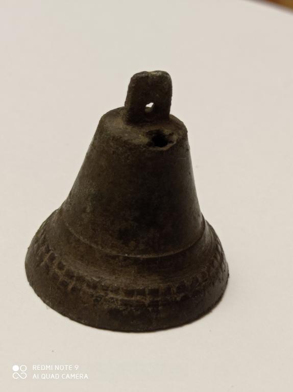 Колокольчик маленький 19 век. Без языка. Клеймо