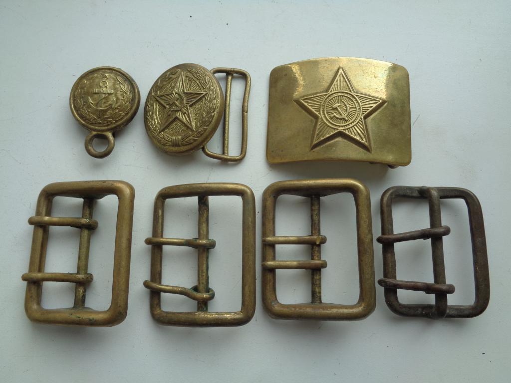 Пряжки СССР-7 шт.,одним лотом.