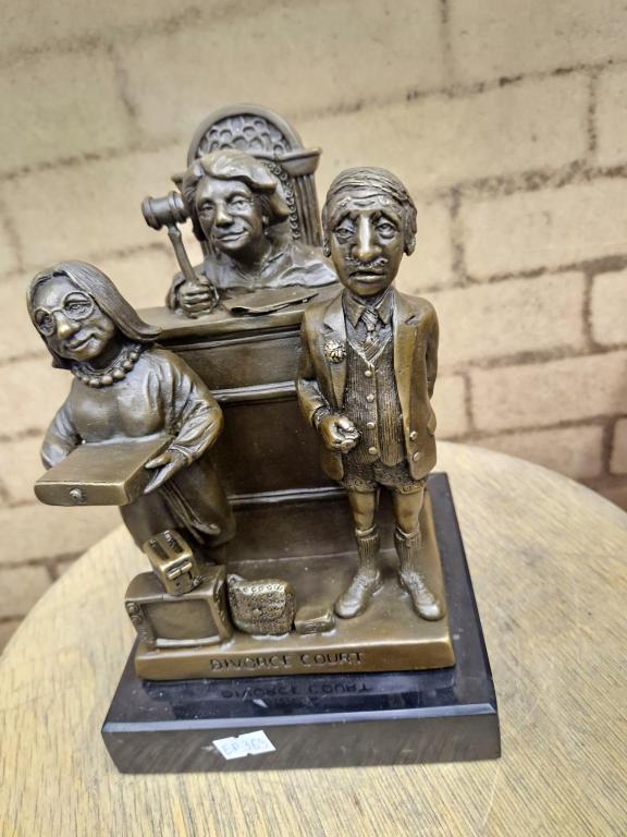 Бракоразводный процесс. Семья. Бронза. Статуэтка.