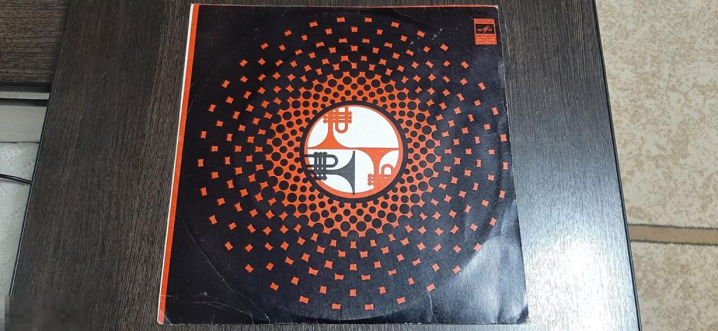 Пластинка виниловая Джаз оркестры под управлением Александра Варламова(1073)