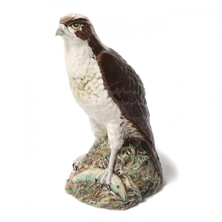 Фарфоровая фигура "Скопа с рыбой". Royal Doulton