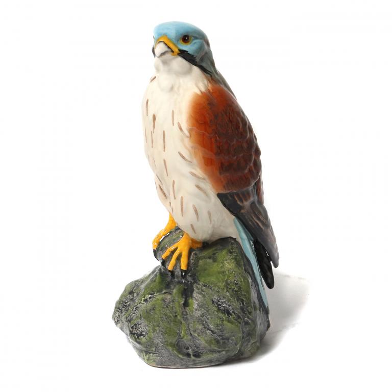 Фарфоровая фигура "Пустельга". Royal Doulton