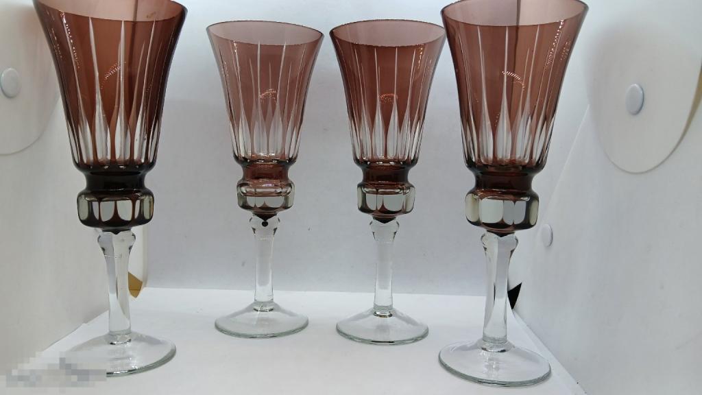 высокий фужер марганцевое стекло Чехословакия винтаж