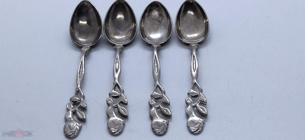 ЛОЖКИ КОФЕЙНЫЕ (ДЛЯ СПЕЦИЙ) "ХИЛЬДЕСХАЙМСКАЯ РОЗА"  4 шт ОДНИМ ЛОТОМ МЕЛЬХИОР