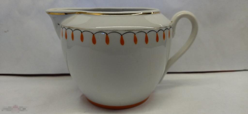 МОЛОЧНИК 1950-е гг.ФАРФОР. ПРОРИСОВКА. ПОЛОННОЕ СССР