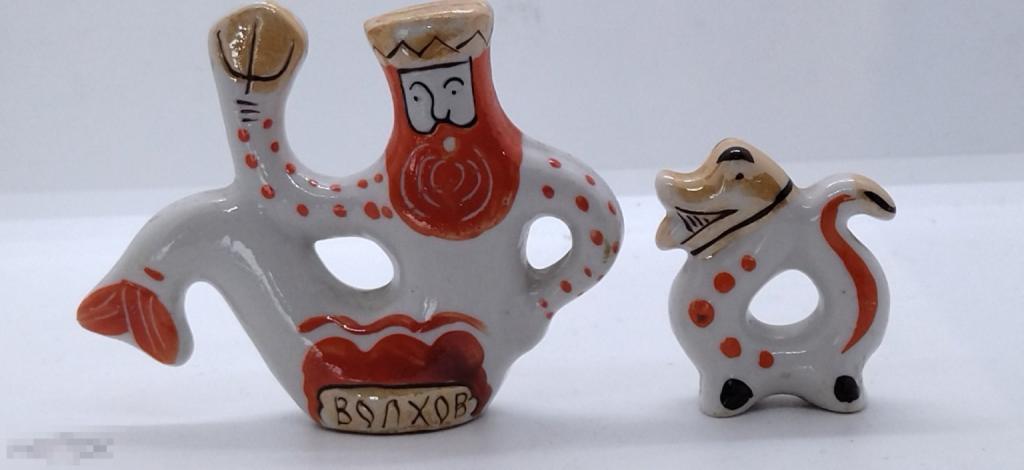 ФАРФОРОВЫЕ СТАТУЭТКИ НЕПТУН С ДРАКОНОМ, ВОЛХОВ" СССР