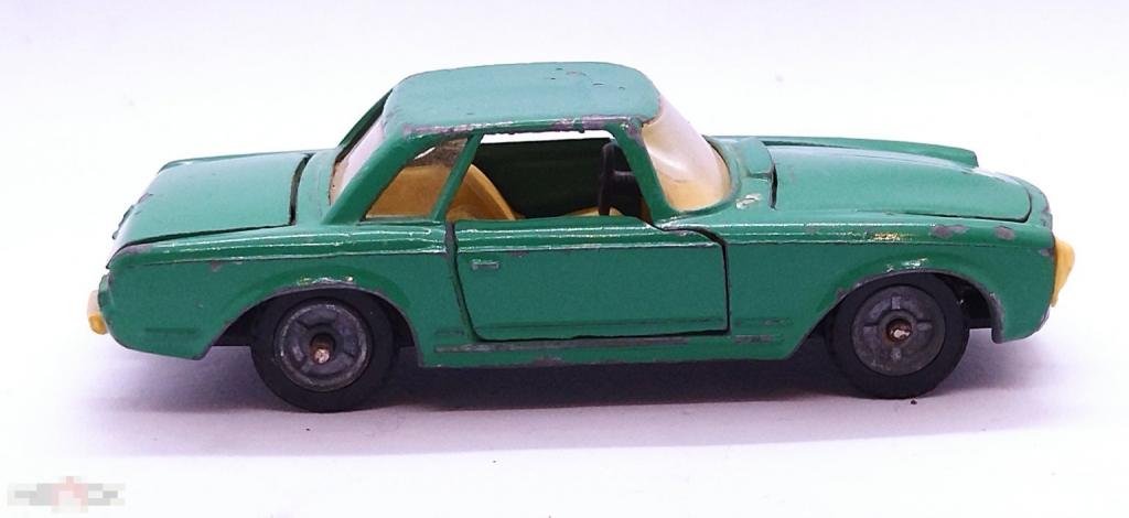МОДЕЛЬ  MERCEDES -BENZ 230 SL  СССР 1:43