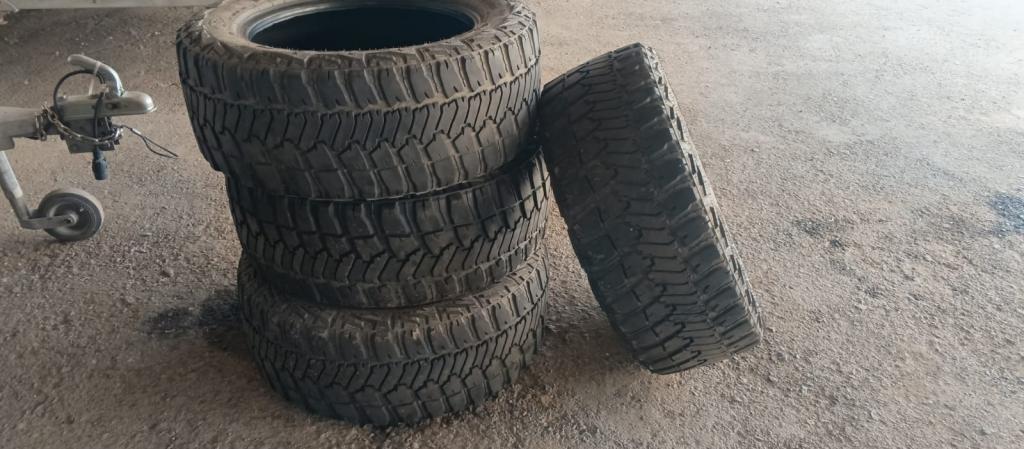 Goodyear Wrangler MT/R 33/12.5 R20