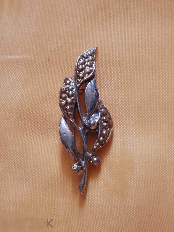 Брошь винтаж листик