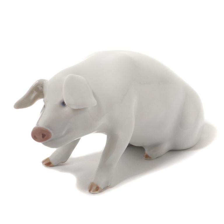 Фарфоровая фигура "Свинья". Royal Copenhagen