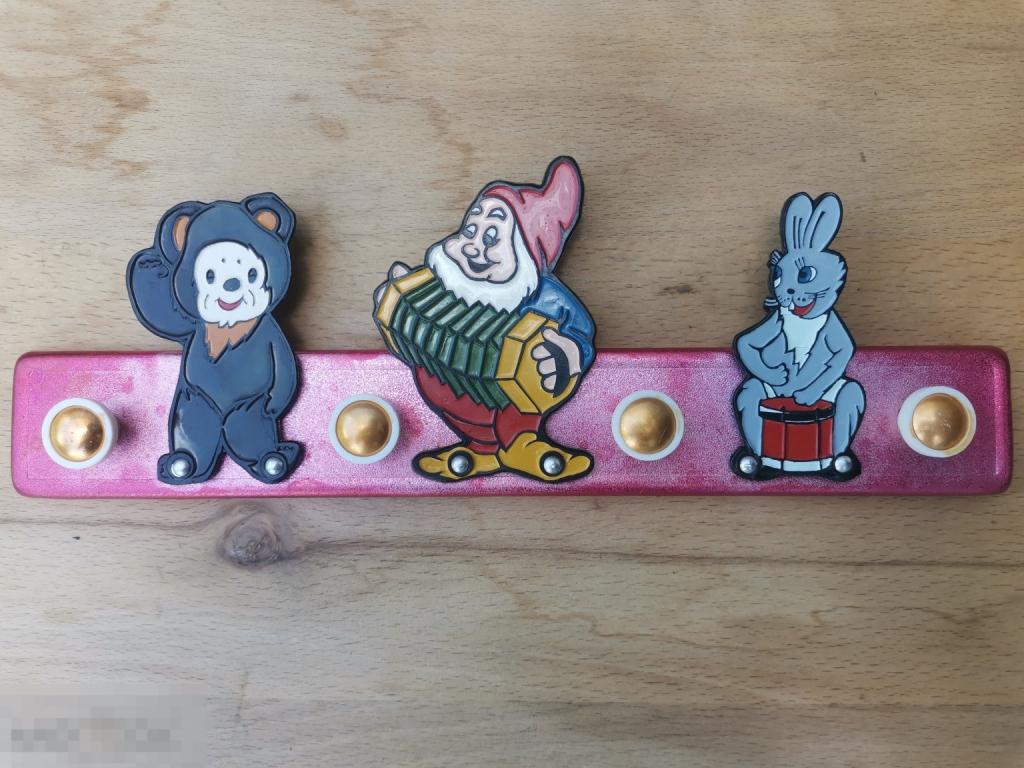 Вешалка детская герои мультфильмов СССР Клеймо