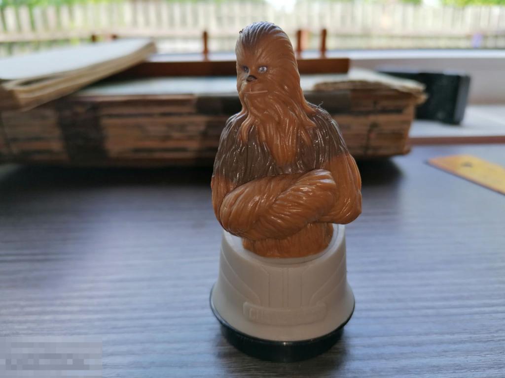 Игрушка из лимитированной серии звездных войнов(2)