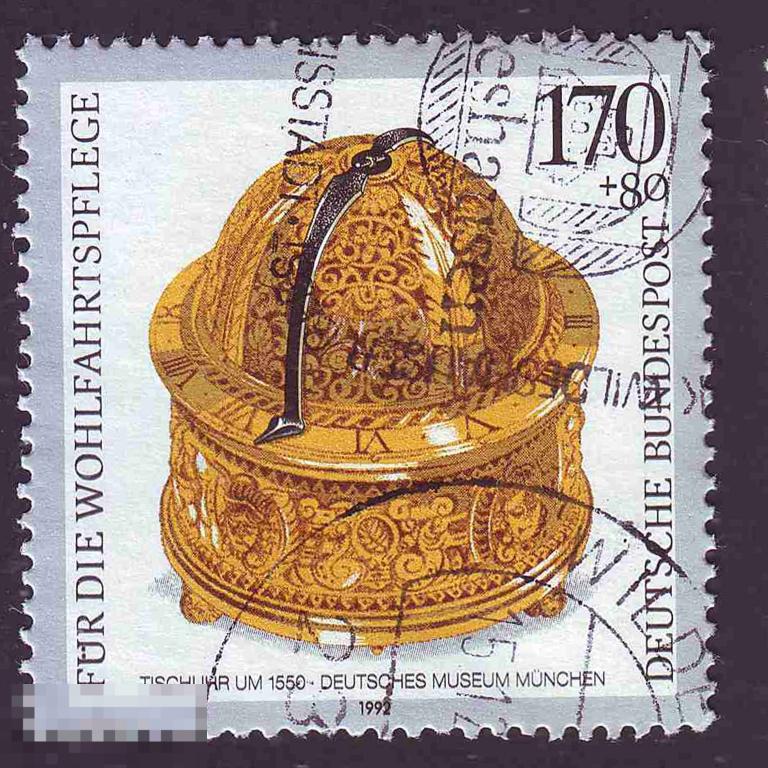 Марка Германия 1992 год  Достопримечательности музеев Германии. Настольные часы, 1550 г.