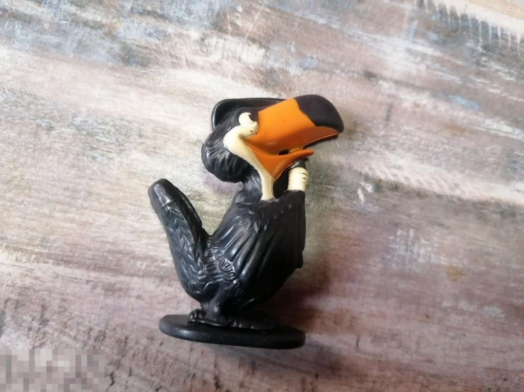 Игрушка из макдональдса.FOX.2014(11)