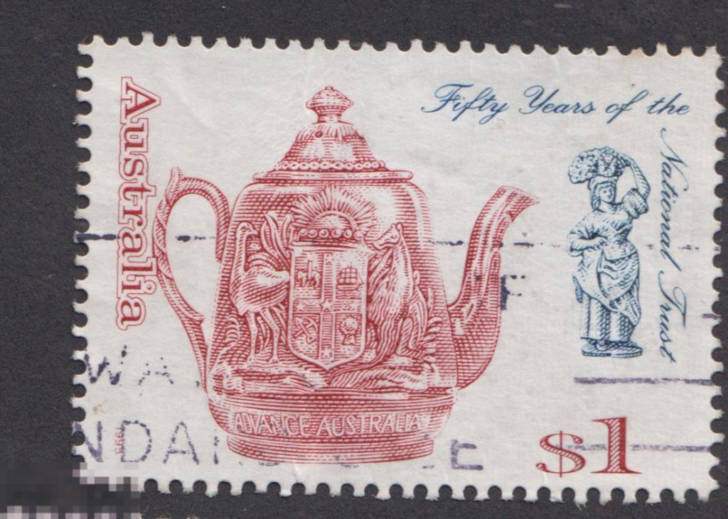 Марка Австралия 1995 год. Чайник и статуэтка Заварочник. Чайник. Графин. украшения Редкость