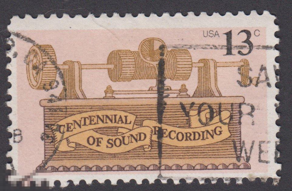 Марка США 1977 год. Столетие звукозаписи - Фонограф из оловянной фольги - Автор Томас