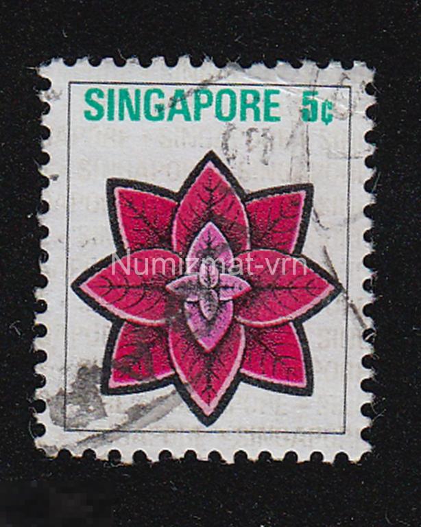 Марка Сингапур 1977 г. Цветок. Цветы мира. Флора. Рисунок.