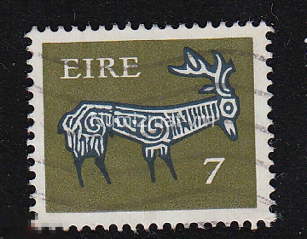 Марка Ирландия. 1974 г. Мифы и легенды Ирландии. Сказочные существа. 2