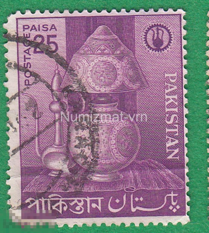 Марка Пакистан 1967 г. Старинная лампа. Произведения ювелиров. Лампы и кувшины. Раритет