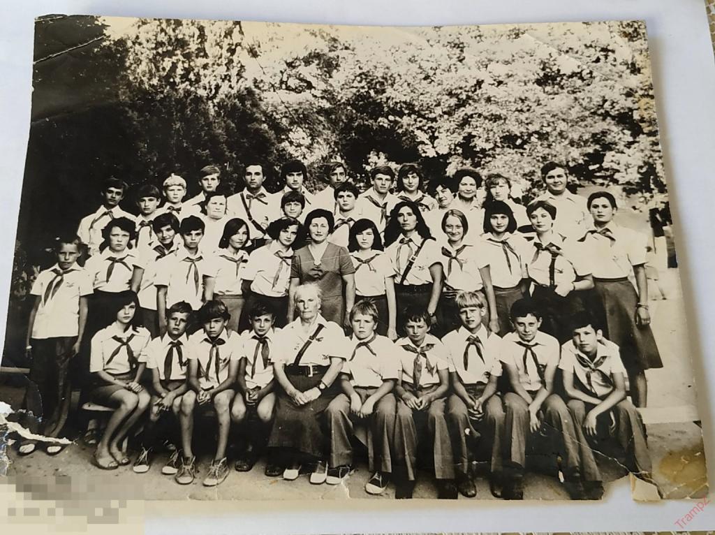 Фотография пионерский лагерь, пионеры пионерия, пионервожатые, женщина ветеран, форма #112