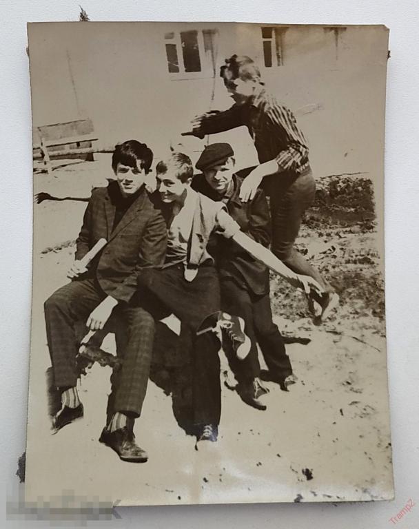 Фотография парни юноши друзья #157*