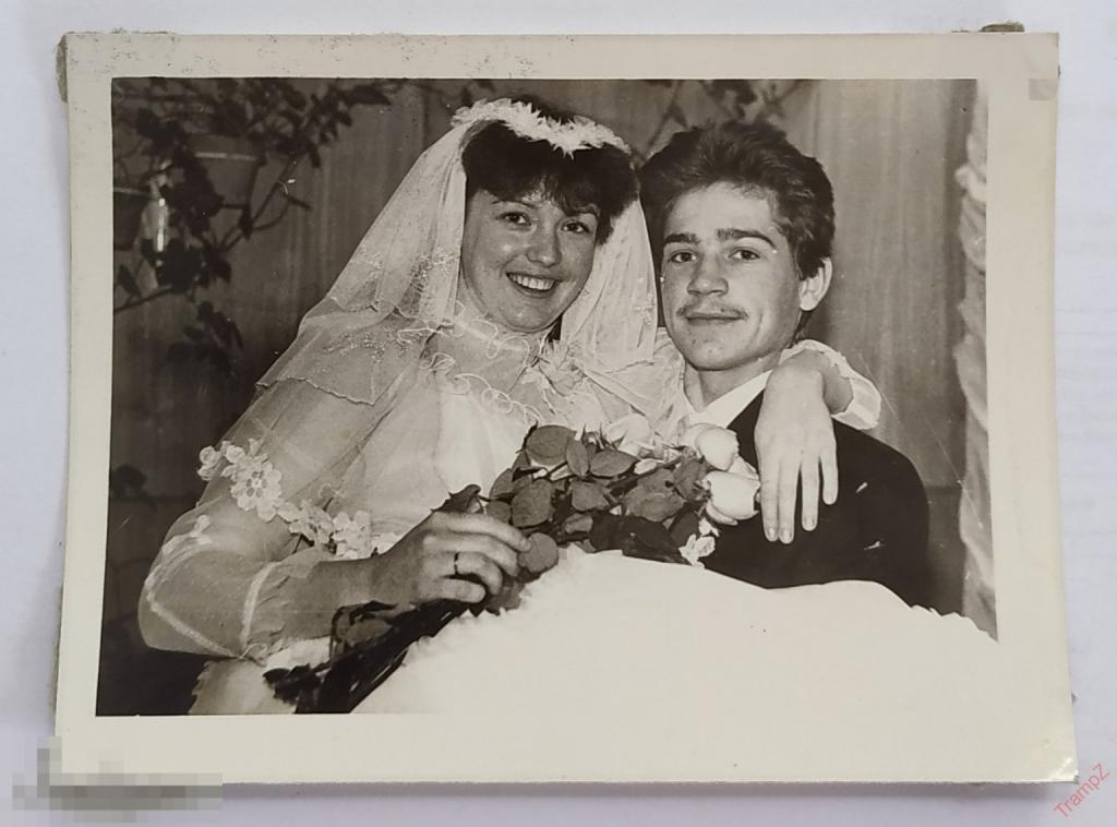 Фотография свадьба жених невеста, фата, свадебное платье, цветы букет розы #158