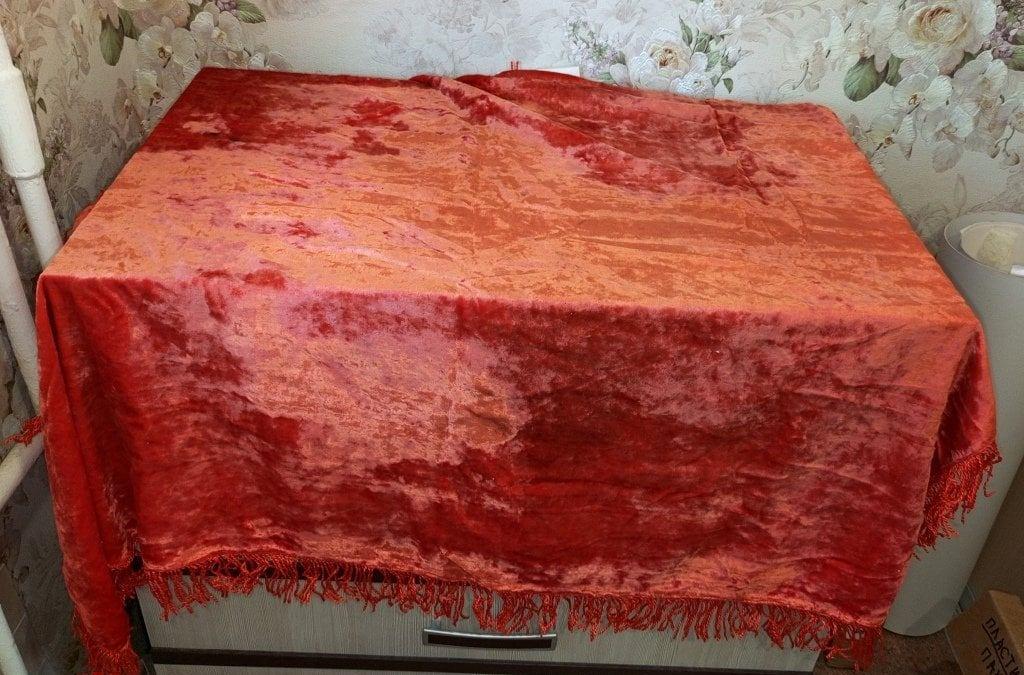 Скатерть плюшевая оранжевая 132х103 см СССР