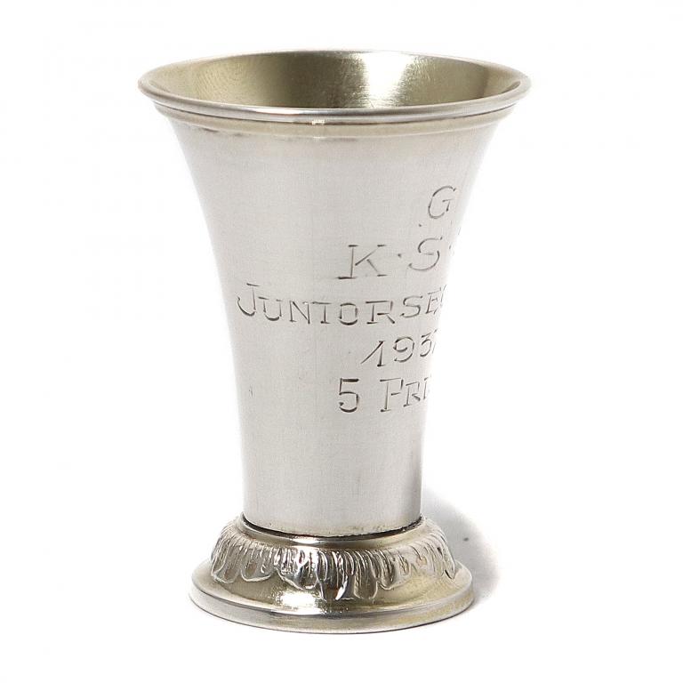 Серебряная стопка в виде кубка. Швеция, 1936 год