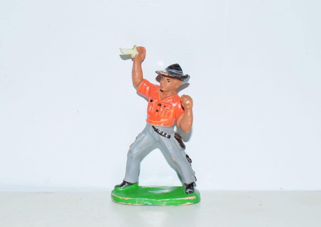 Солдатики ГДР - Ковбои : Грязный Гарри,№12.