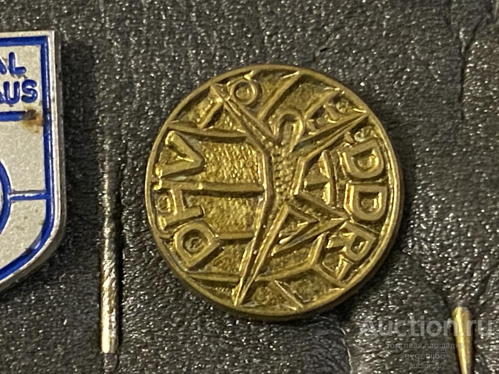 Знак ИНОСТРАННЫЙ значок ГДР DDR DHV ГАНДБОЛ. РУЧНОЙ МЯЧ. ГЕРМАНИЯ ТЯЖЕЛЫЙ РЕДЧАЙШИЙ  RR