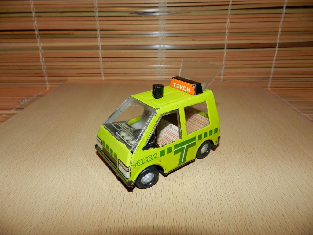 Машинка "ТАКСИ" Триг-11. "В.Пышма" Механический-Инерционный. (МЕТАЛЛ) СССР 1980гг
